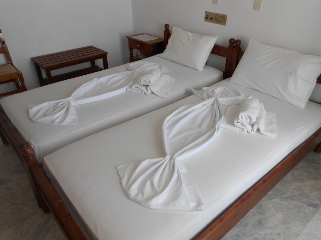 Zorbas Hotel Питагорио Стая снимка