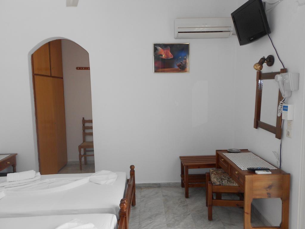 Zorbas Hotel Питагорио Стая снимка