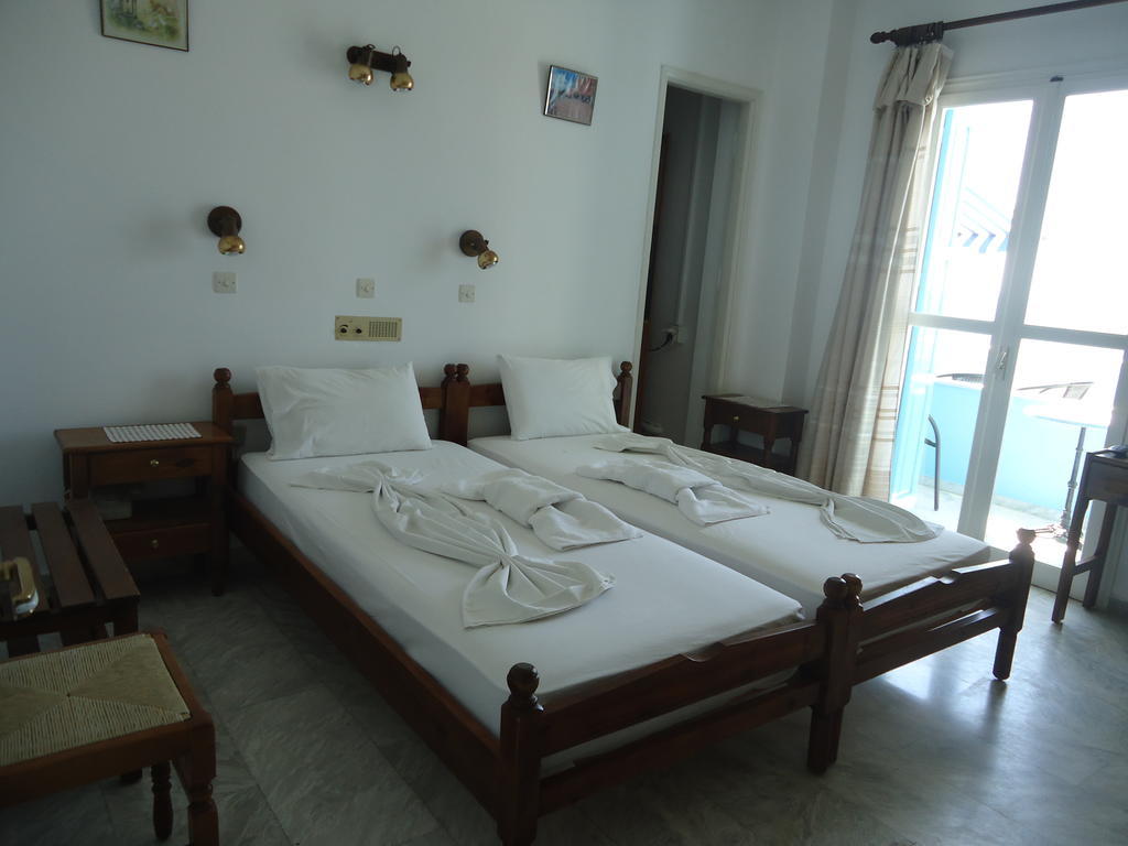 Zorbas Hotel Питагорио Стая снимка