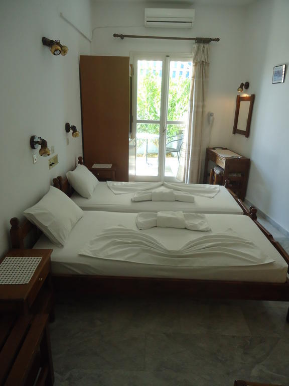 Zorbas Hotel Питагорио Стая снимка