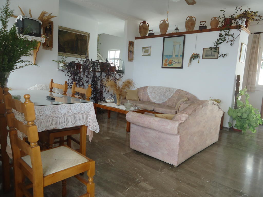 Zorbas Hotel Питагорио Екстериор снимка