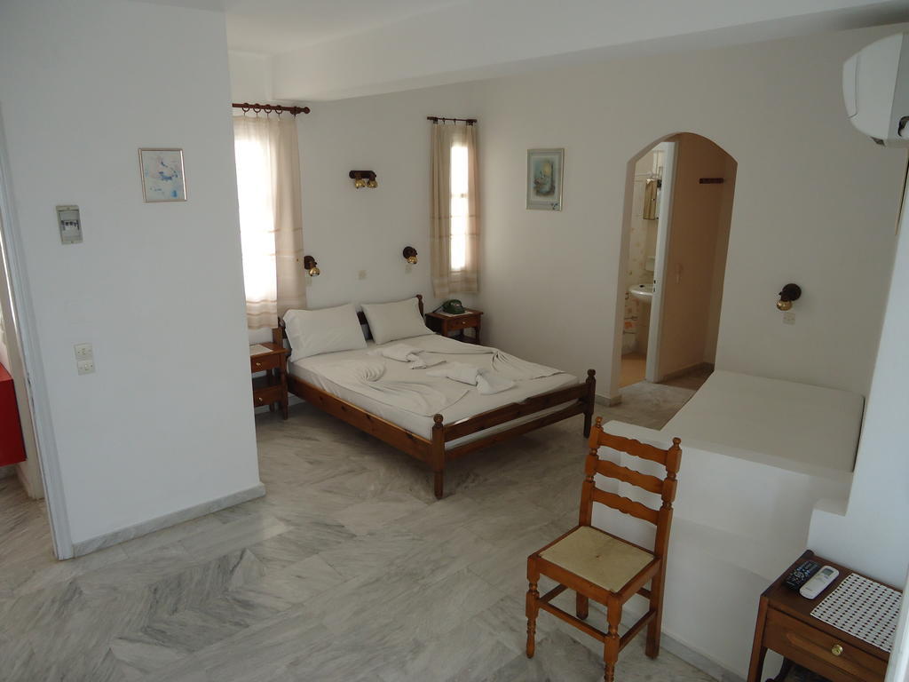 Zorbas Hotel Питагорио Стая снимка